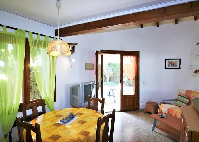 펜션 In With Pool Near Montgo Park *